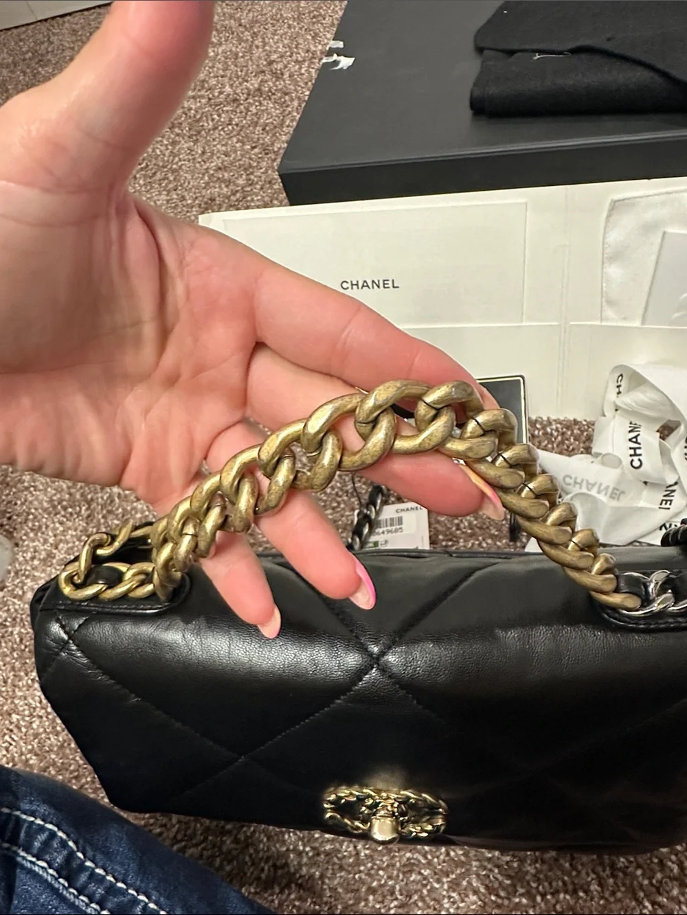 Chanel 19 small goatskin